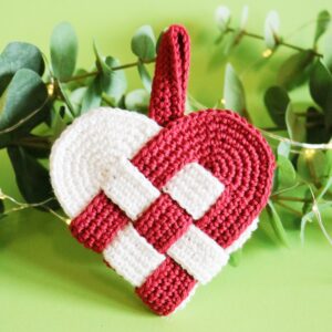 Garn til 3x3 julehjerte (GRATIS hækleopskrift)